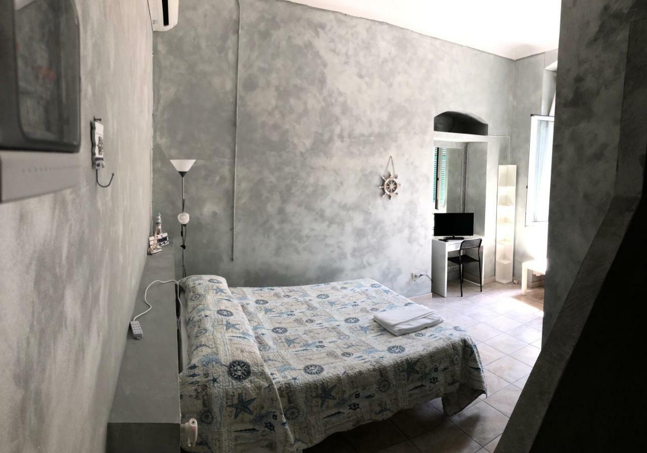 Cavour Guest House Ventimiglia Ngoại thất bức ảnh